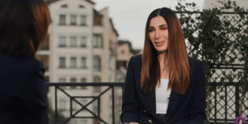 «Я частково українка» – блогерці Трампа Лора Лумер передали архівні документи про її діда (ВІДЕО)