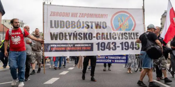 Може, домів? У Польщі противників біженців з України вже більше ніж прихильників