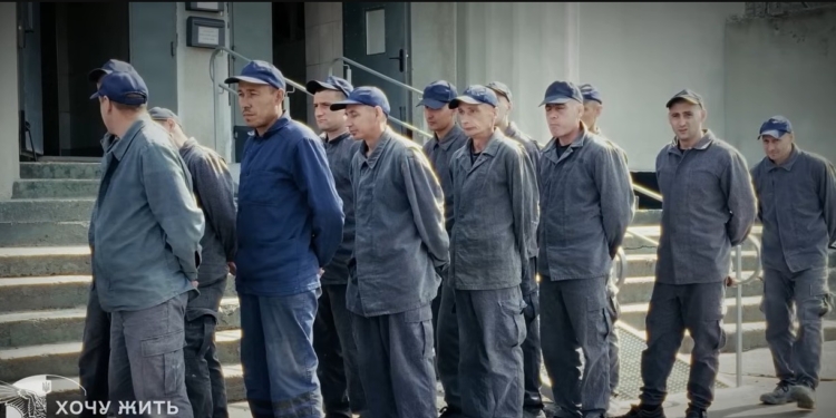 В українському полоні на зараз 20 росіян, які здалися вдруге. Деякі історії (ВІДЕО)