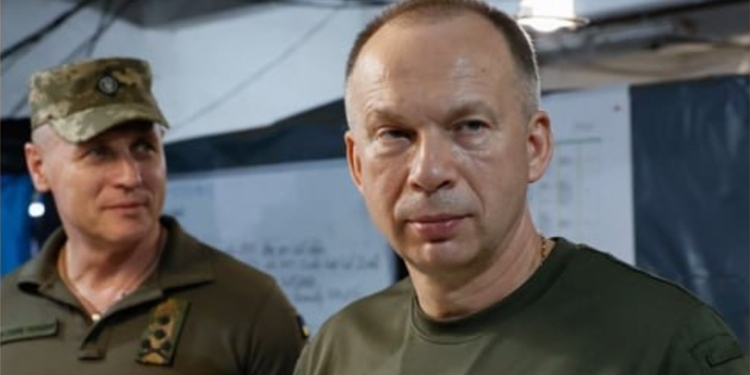 Financial Times назвало Сирського «м’ясником» і стверджує, що Зеленський готовий до його відставки