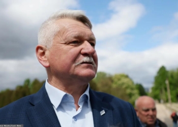 Польський політик передав російським окупантам гуманітарну допомогу