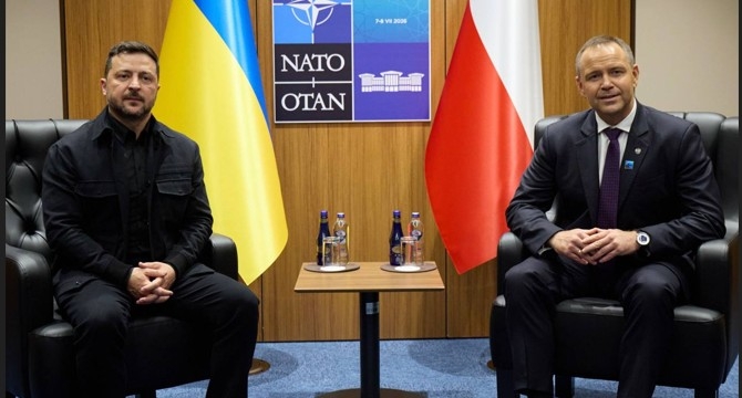 Президент Зеленський зустрівся з президентом Польщі Навроцьким