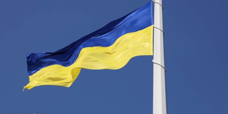 У Миколаєві урочисто підняли Державний Прапор України (ФОТО)