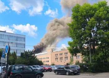 У Корольові під Москвою горить головний інститут Роскосмосу (ВІДЕО)