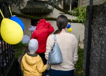 Чотирьом десяткам українців в одному з кантонів Швейцарії припинили надання екстреної допомоги – в чому причина