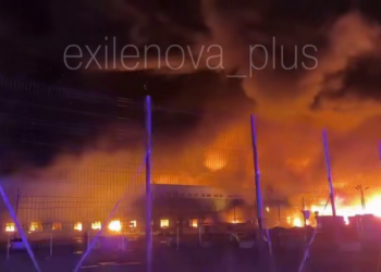 У Санкт-Петербурзі величезна пожежа. Хоча дронів не було (ВІДЕО)