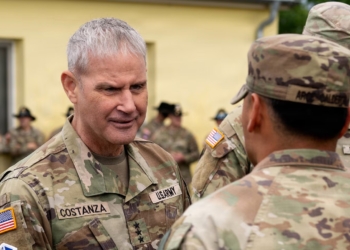 Генерала, який відповідав за військові операції США в Європі та координацію підтримки України, достроково усунули від командування