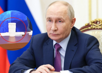 Путін боїться отруєння і возить з собою особливу кружку. В чому її секрет (ФОТО, ВІДЕО)