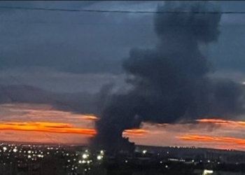 У Самарі після ракетної атаки горить військовий завод. А може, й два (ФОТО, ВІДЕО)
