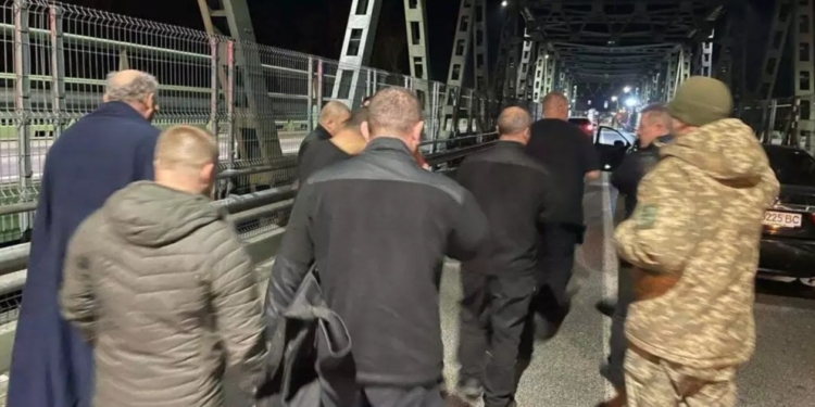 Немає складу злочину: в Угорщині закрили справу проти інкасаторів Ощадбанку