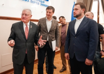 Кіт Келлог в Україні – відвідав Одеський морський торговельний порт (ФОТО)
