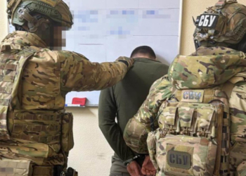 Екскомандувачу логістики ПС ЗСУ повідомили підозру у розкраданні. Це не перша і, схоже, не остання (ВІДЕО)