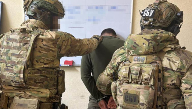 Екскомандувачу логістики ПС ЗСУ повідомили підозру у розкраданні. Це не перша і, схоже, не остання (ВІДЕО)