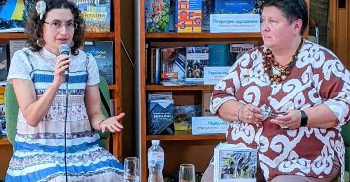 «ВІНГРАН: життя Миколи Вінграновського» – у Миколаєві презентували книгу Світлани Богдан (ФОТО)