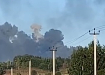 На аеродромі в Енгельсі  «Альфа» СБУ уразила ракетоносій ТУ-95МС, – Зеленський (ВІДЕО)