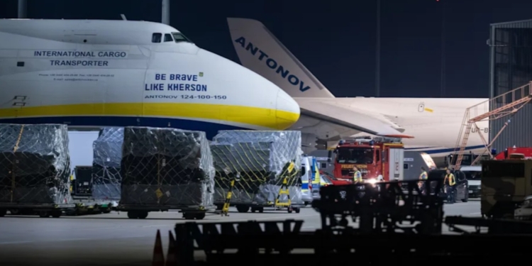 В аеропорту Лейпцига біля українського літака виявили дрон з вибухівкою (ФОТО)