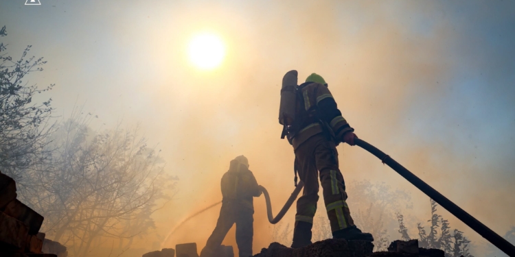 На Миколаївщині за добу виникло 65 пожеж – одна людина загинула (ФОТО, ВІДЕО)