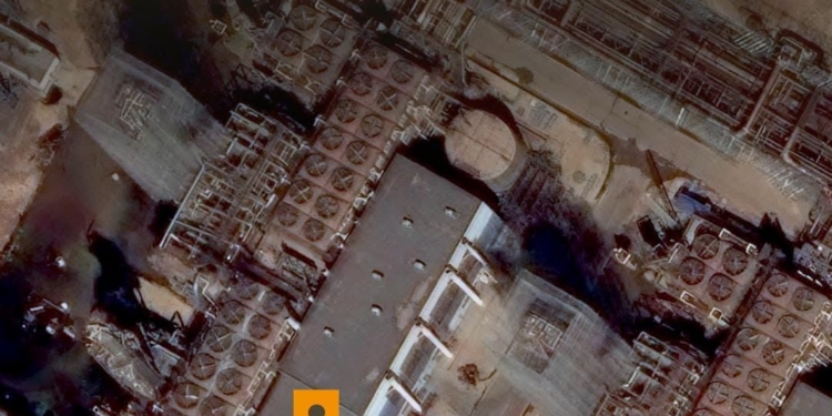 Генштаб підтвердив ураження Афіпського НПЗ, та установки сепарації газу Астраханського ГПЗ