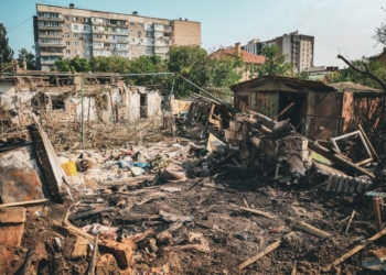 Пошкоджено 6 багатоповерхових і 15 приватних будинків – мер Миколаєва показав наслідки нічної російської атаки (ФОТО)