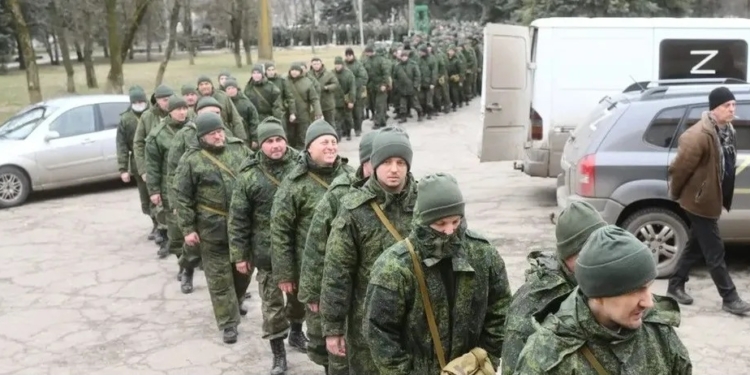 Росіяни несуть шалені втрати, але готують нові наступальні операції в напрямку Києва та Чернігова – Паліса