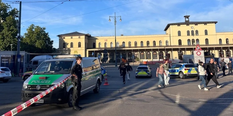 У Німеччині біля вокзалу Аугсбурга вибухнув невідомий предмет (ФОТО)