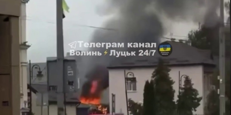 Ворог атакував пасажирські поїзди у Луцьку і Фастові (ВІДЕО)