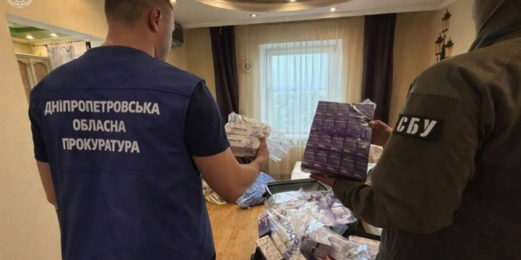 По всій Україні проходять масштабні обшуки через фальсифікований препарат для схуднення «Biopatid» (ФОТО)