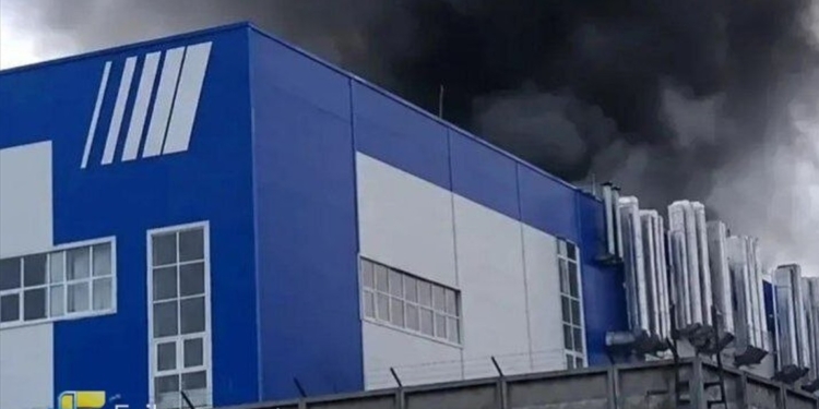 У Пермі РФ горить завод з виготовлення ракетних двигунів (ФОТО)