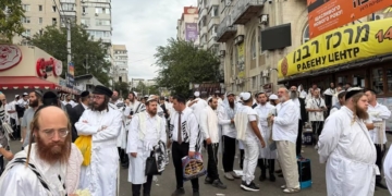 Умань після святкування Рош га-Шана – якщо це можна пережити, то лише раз на рік (ФОТО, ВІДЕО)