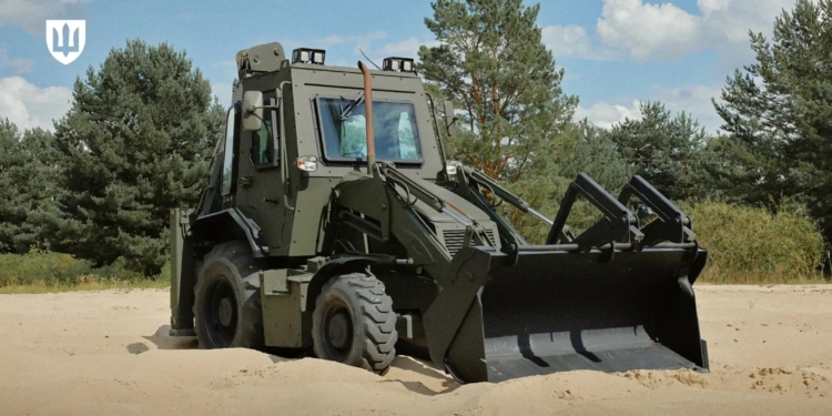 Міноборони кодифікувало броньований екскаватор UAT-SPIDER