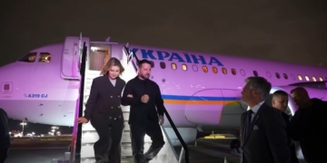 Зеленські уже прибули до Нью-Йорка (ВІДЕО)