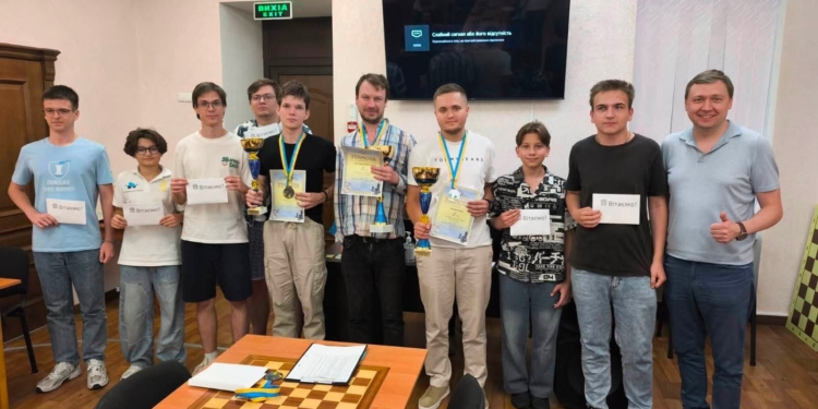 «Інгульські мости» та бліц-турнір – кінець серпня у Миколаєві був дуже «шаховим» (ФОТО)