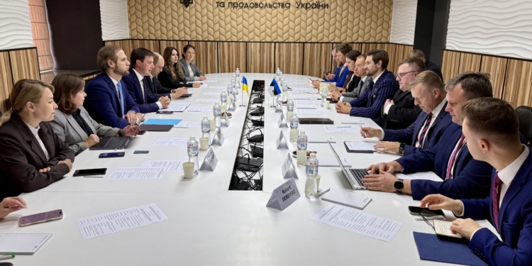 Україна розглядає можливість експорту агропродукції через порти країн Балтії – поки виходить дорого
