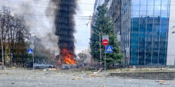 У Києві русня атакувала бізнес-центр – 4 загиблих, серед поранених дитина (ВІДЕО)