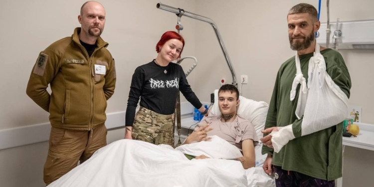 Підтримка на усіх етапах: як працює служба АЗОВ.Супровід