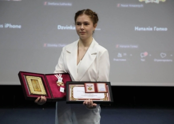 Відома миколаївська волонтерка Лідія «Мишка» Немлій отримала Орден Святого Пантелеймона (ФОТО)
