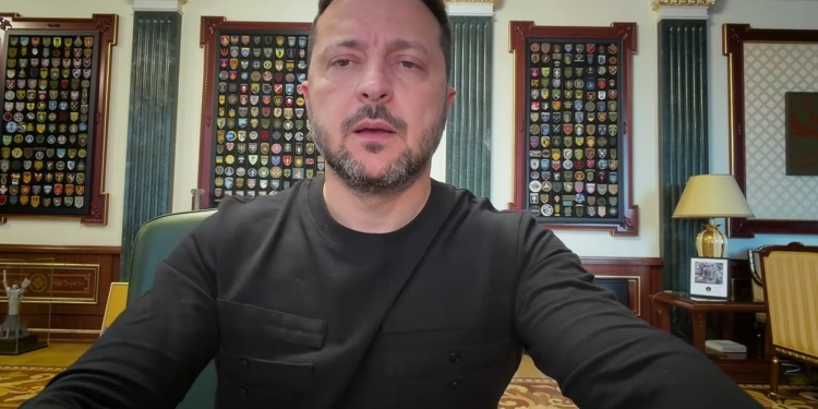 Про Ставку, перестрілку між СБУ і ГУР та очікування на візит представників Трампа – про що у вечірньому зверненні Зеленського (ВІДЕО)