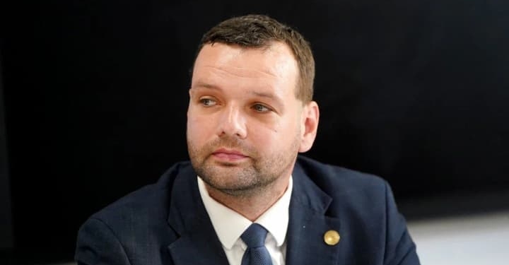 У Латвії звільнили міністра після затримання за водіння у стані алкогольного сп’яніння