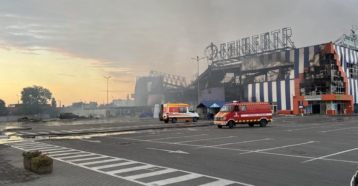 Що залишилося від “Епіцентру” у Миколаєві (ФОТО)
