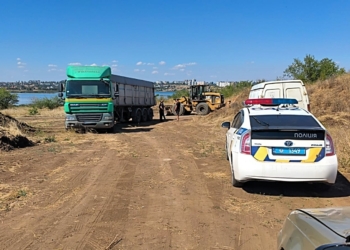 Біля Миколаєва виявили незаконний піщаний кар’єр (ФОТО)