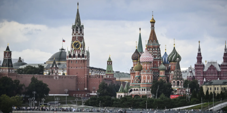 Трамп знову пропонував Зеленському зустрітися з Путіним – у Москві
