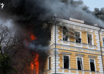 Та коли вже? Зеленський знову обіцяє відповідь на російські удари по цивільних українцях (ВІДЕО)