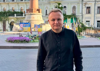 Мер Львова Садовий знову знайшов у себе прослушку – тепер в авто. Каже, халтурна робота (ВІДЕО)