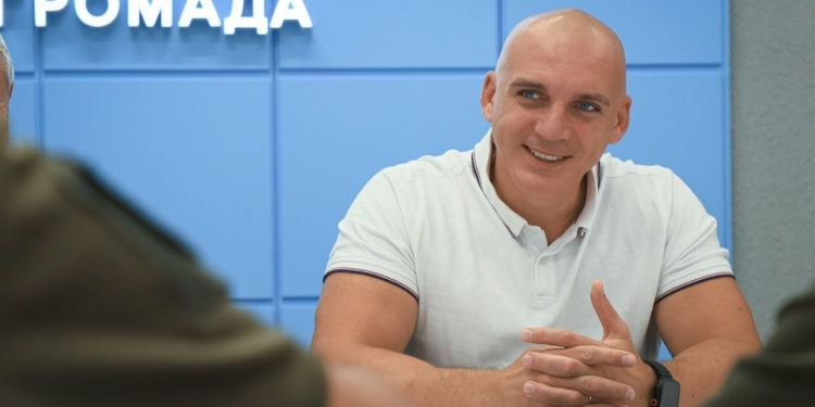 Миколаївська міськрада та ТЦК підписали меморандум – щоб було “менше зайвих труднощів у вирішенні важливих питань” (ФОТО)