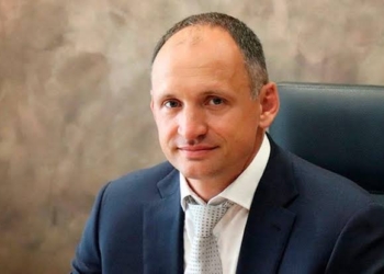 А тепер – Татаров. Свіже розслідування про “мутки” з нерухомістю сторожила Офісу президента (ВІДЕО)