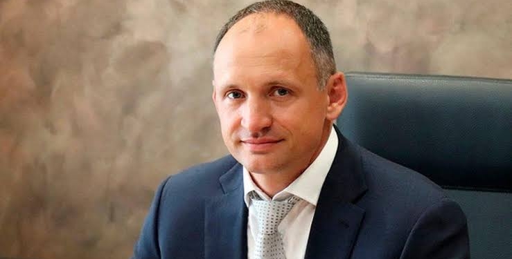 А тепер – Татаров. Свіже розслідування про “мутки” з нерухомістю сторожила Офісу президента (ВІДЕО)