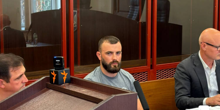 Службовця СБУ суд теж відпустив на поруки