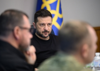 Зеленський провів Ставку у палаючому Києві. Поклав відповідальність (ФОТО)