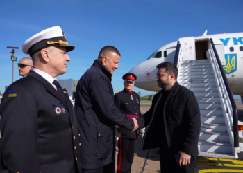 Зеленський в Лондоні, очікується аудієнція у короля Чарльза (ВІДЕО)