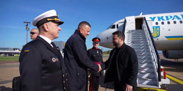 Зеленський в Лондоні, очікується аудієнція у короля Чарльза (ВІДЕО)